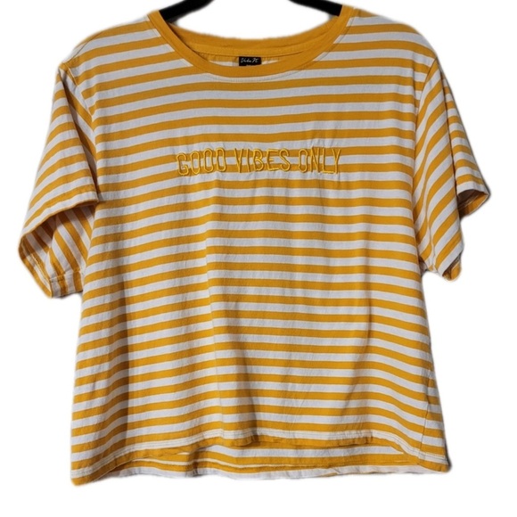 Vibe’n “Good Vibes Only” Crop Top    Size Large - Picture 1 of 3